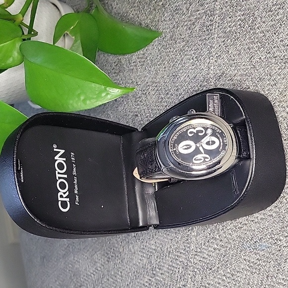 Croton Accessories - Croton Oval Face Chronomaster Men's Watch